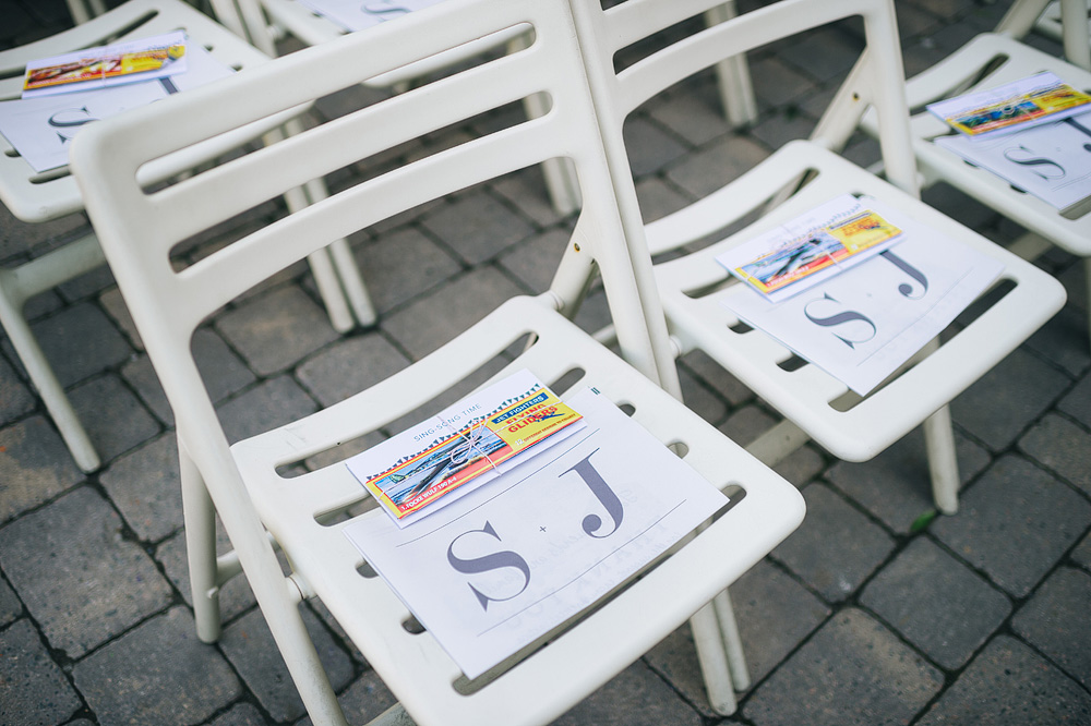 8 Ideas for Creative Wedding Newspapers